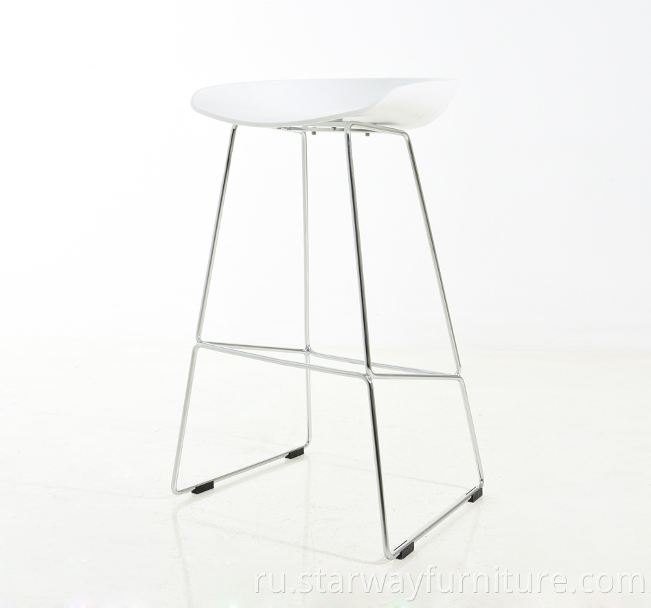 Chromed Metal Leg Bar Stool